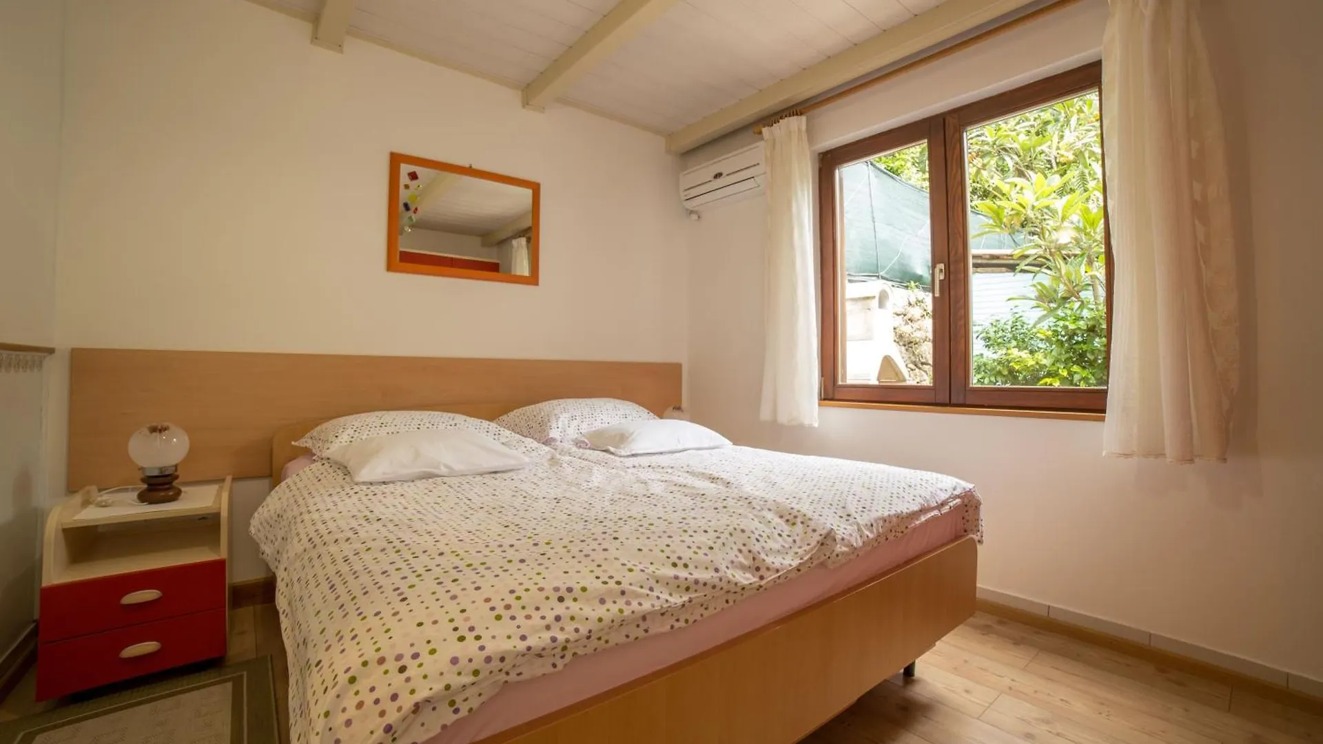 Oberhalb Voloscas Gelegene Moderne Ferienwohnungen Opatija Apartment