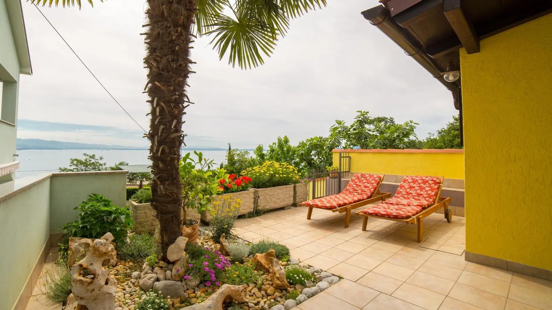 Apartment Oberhalb Voloscas Gelegene Moderne Ferienwohnungen Opatija